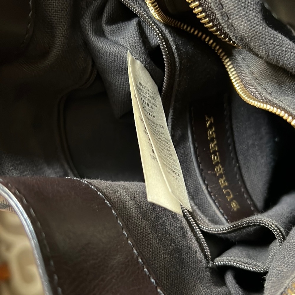 Burberry Tote bag with Sling Using good condition with dust bag - Picture 11 of 16